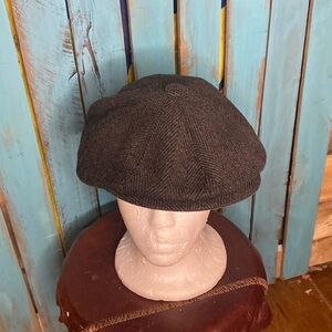 Jaxon flat cap gray herringbone tweed wool/polyester blend size small